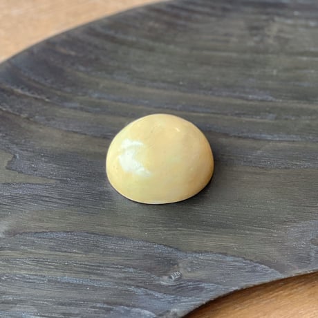 【１点もの】マカロンブローチ「花葉色」