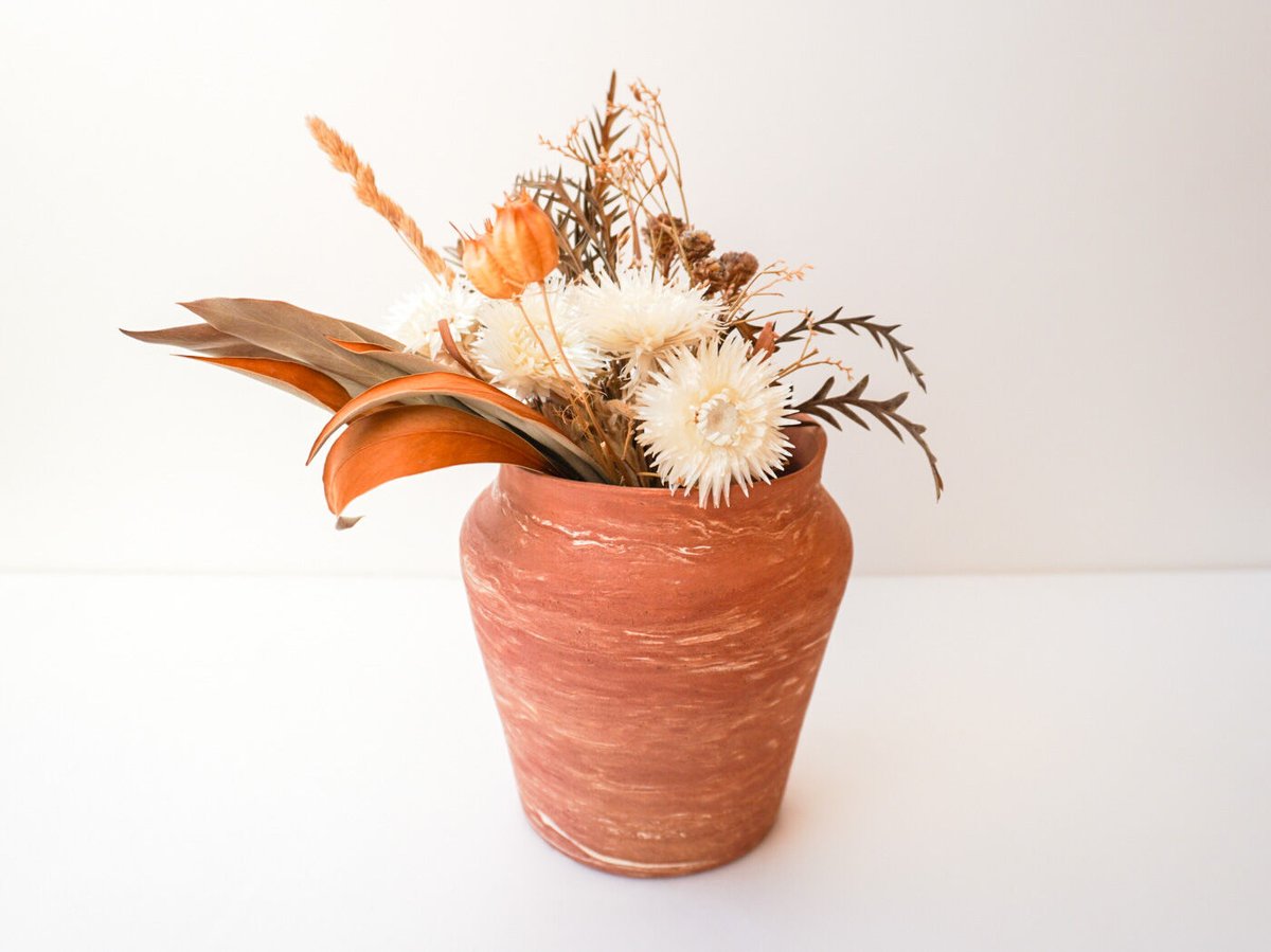 Flower vase / Terracotta marble | BOOKMARK