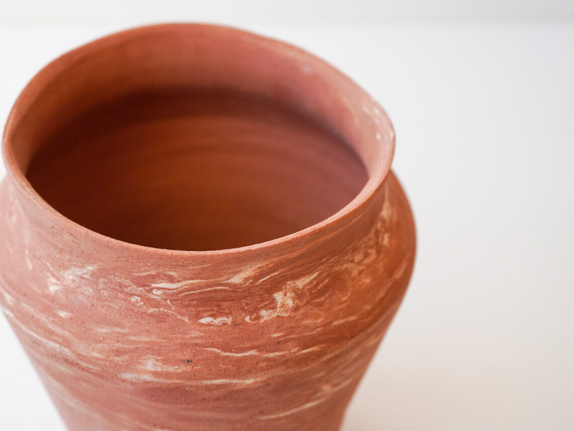 Flower vase / Terracotta marble | BOOKMARK