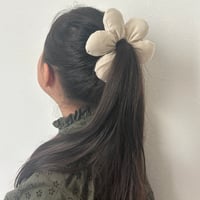 Flower chouchou