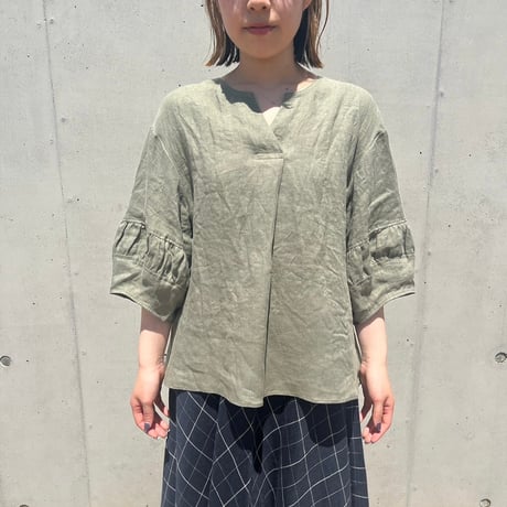 ボルーアブラウス
