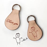 子供の絵入り レザーキーホルダー
