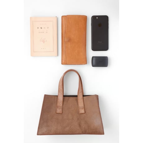 ba2319 / Trapezium hand bag