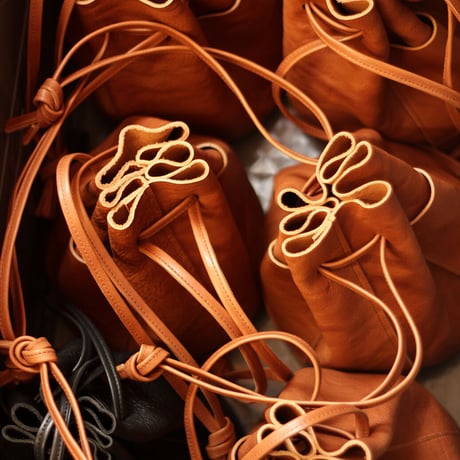 Hard shrink bucket bag(brown)