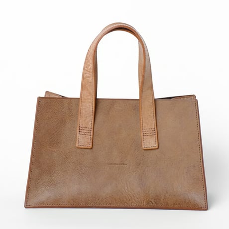 ba2319 / Trapezium hand bag