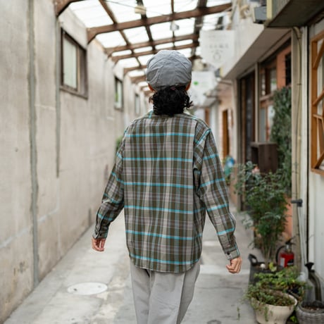 BROWN by 2-tacs ブラウンバイツータックス ／ B32-S002 "Wide collar