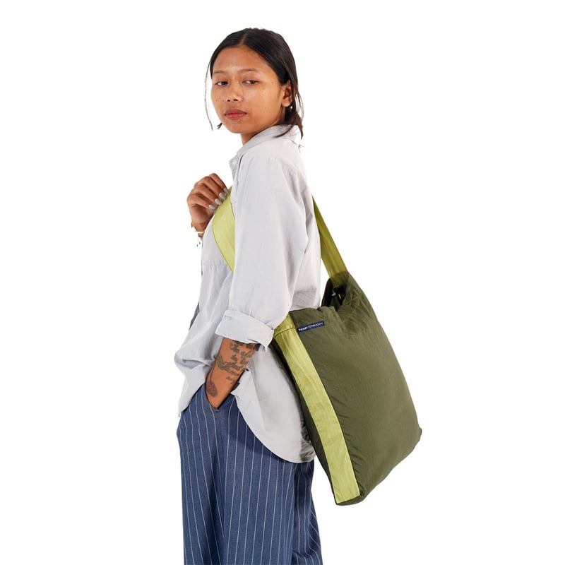 TICKET TO THE MOON チケットトゥザムーン ／ エコバッグ ミディアム