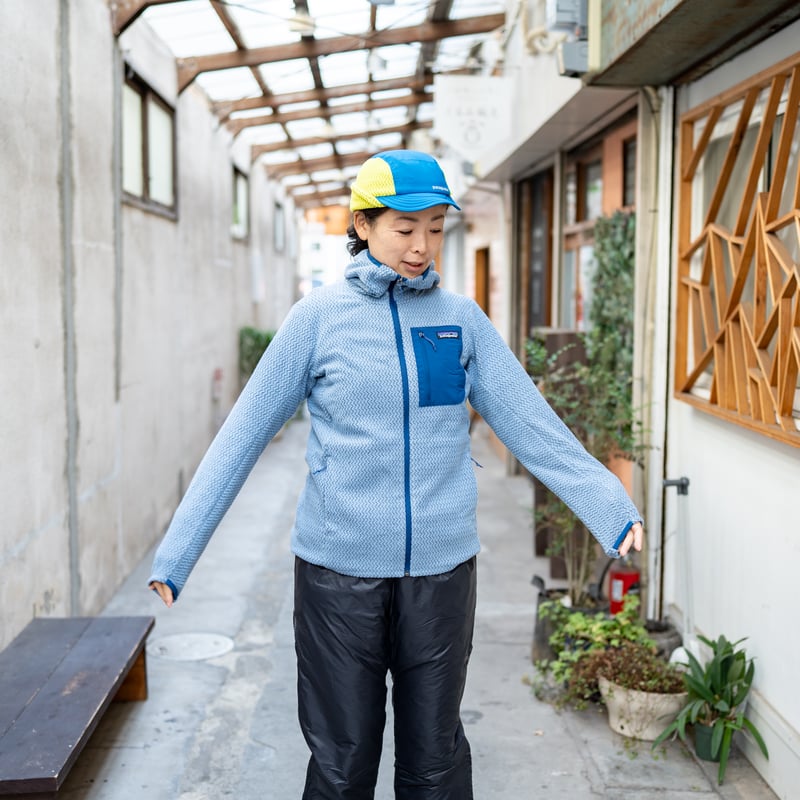 patagonia パタゴニア ／ ウィメンズ・R1エア・フルジップ・フーディ