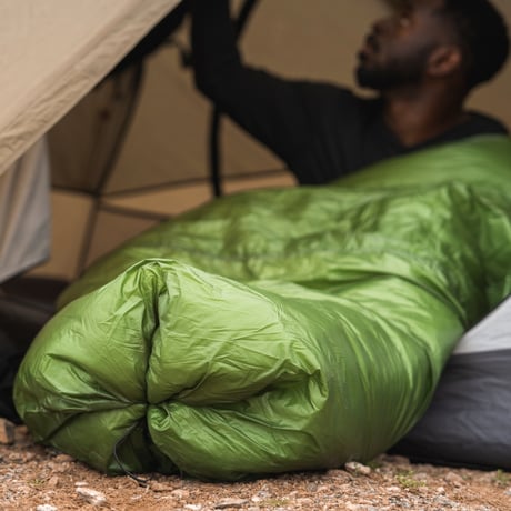 ENLIGHTENED EQUIPMENT／Revelation APEX Sleeping Quilt 50°F