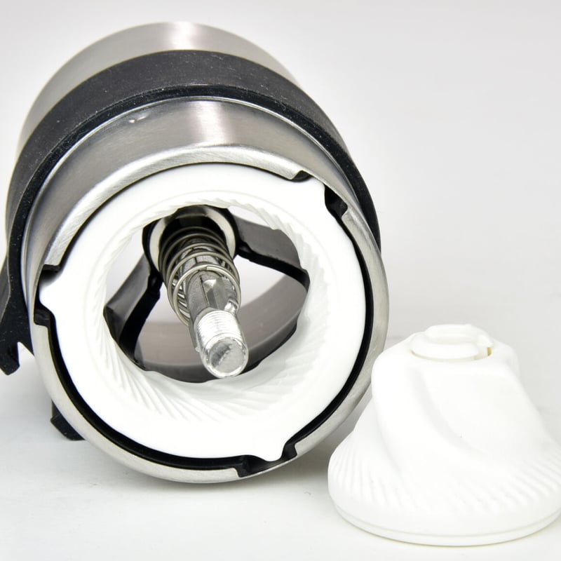 新品 ミキ ゴールデン キャビア ダイアモンド クリーム ドイツ製　ミキプルーン 新品 ミキ ゴールデン キャビア ダイアモンド クリーム ドイツ製