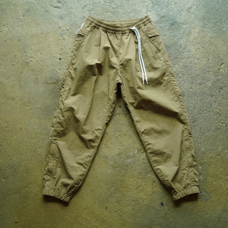 迷迭香 マンネンロウ NYLON HARVEST TRAINER 25秋冬 迷迭香 マンネンロウ ／ HARVEST TRAINER | 旅道具と人 HouHou