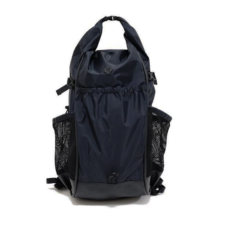 ブラック合成皮革バックパック black orb holo ／ ORB M | 旅道具と人 HouHou〈ホウホウ〉