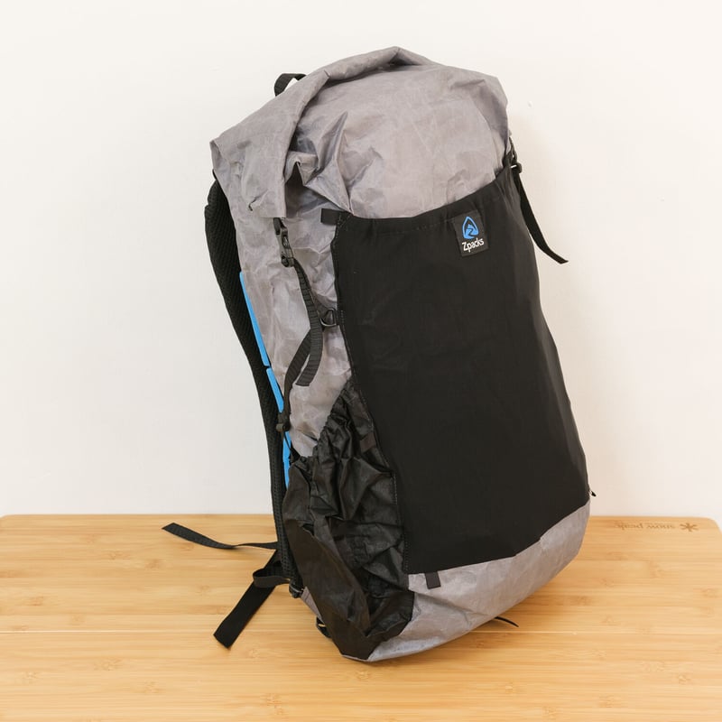 Zpacks Nero DCF Backpack 38L  グレー Zpacks / Nero 38L Backpack | 旅道具と人 HouHou〈ホウホウ〉
