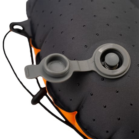 ENLIGHTENED EQUIPMENT／Cloud 9 UL Pillow