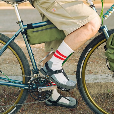 RAL ラル ／ Tabby Socks 2025