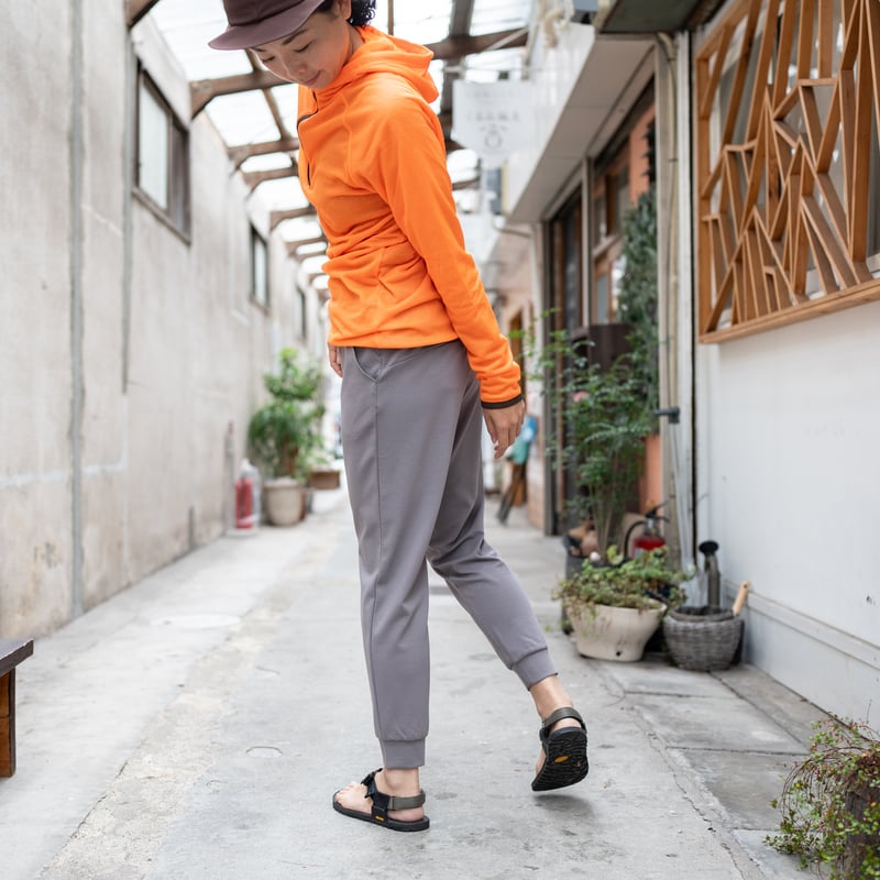 新品[sn] super.natural JP 220 ポンチパンツ　XS SN ／ JP 220 ポンチ アクティブ カフパンツ(ユニセックス) | 旅道具と