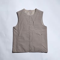 Nruc ヌルク ／ EAMES VEST