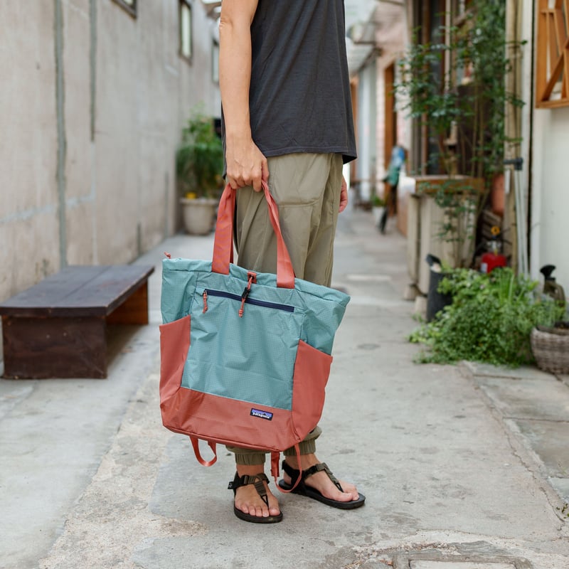 ✨美品✨パタゴニア　ウルトラライトブラックホールトートバッグ　STY48808 パタゴニア ウルトラライト ブラック ホール トート バッグ パタゴニア