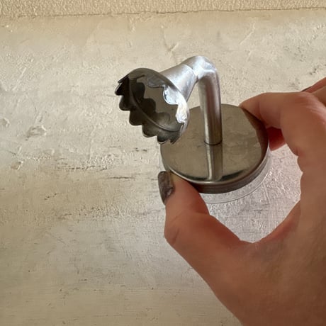 Magnetic soap holder　ダルトン