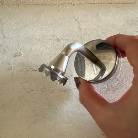 Magnetic soap holder　ダルトン