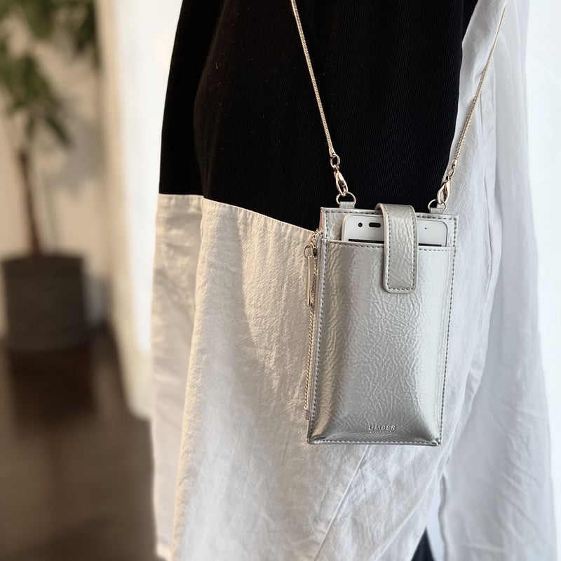 アンバースマホショルダー シルバー | avec monochrome design