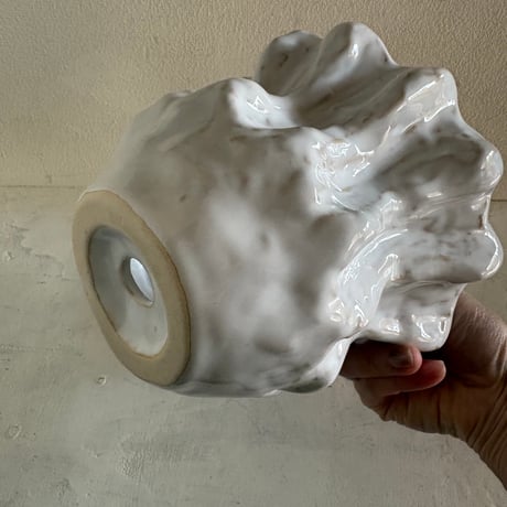 Monochrome Pot B-M White