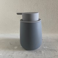 マットな質感のソープディスペンサー　泡タイプ