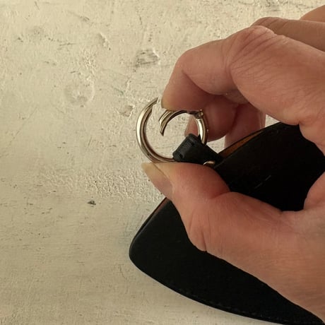 AOPUハートキークロシェット　ブラック