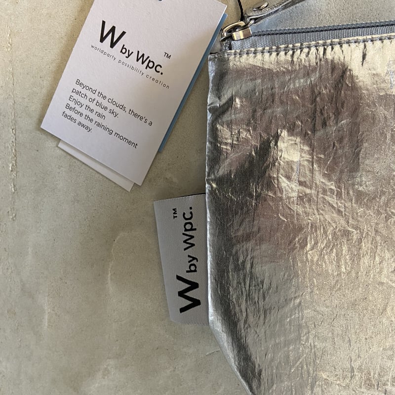 ひろみ★シルバーポーチ★ JIMMY CHOO ジミーチュウ ポーチ Jimmy Choo コスメポーチ レザー 本革