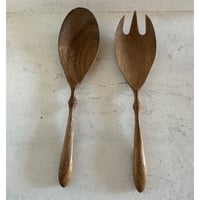 アカシアの木で作ったクラシカルなフォルムのサーブスプーン&フォーク