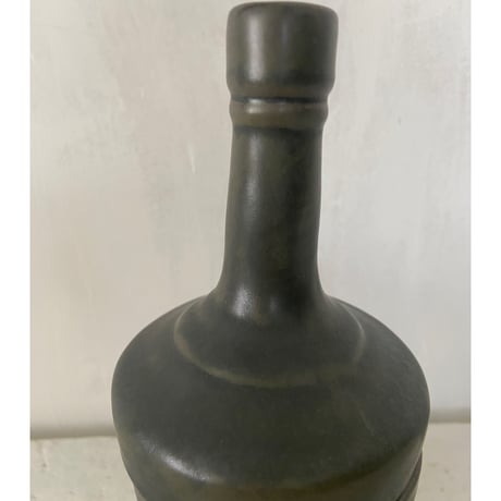 AS POTTERY BOTTLE RGR