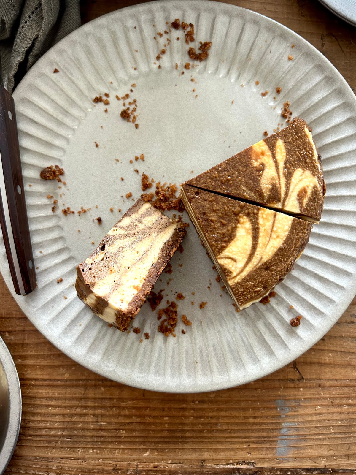 ニューヨークスタイルのチーズケーキとコーヒーケーキ ニューヨークスタイルのチーズケーキとコーヒーケーキ Amazon.co