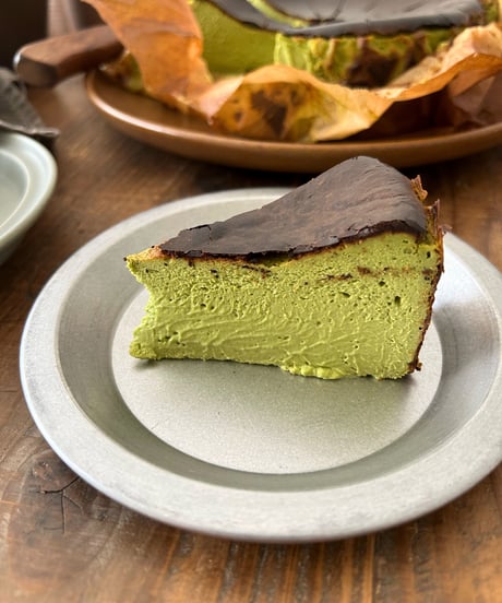 抹茶のバスクチーズケーキ