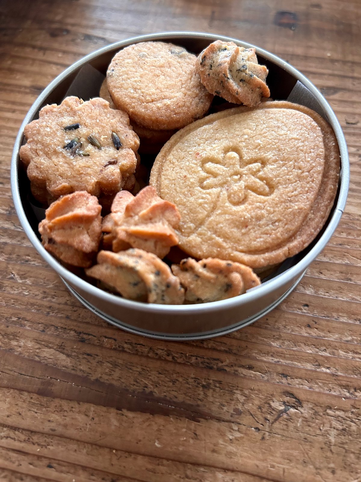 クッキー缶 イースター | biscuiterie Le Lin