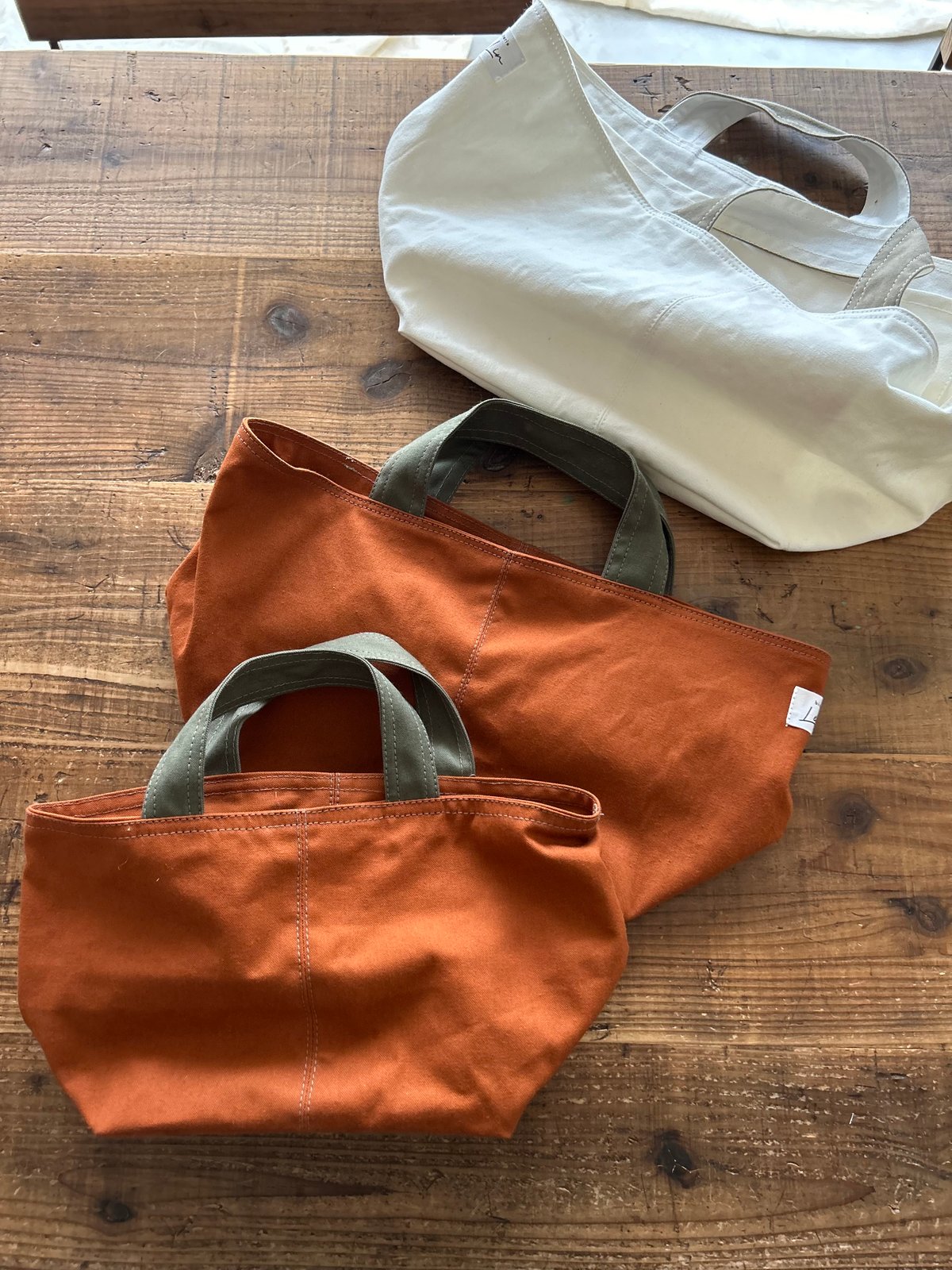 マチャ抹茶様　ポケットいっぱいトートバッグ(L)　ブラウン×オレンジ 前マチトートバッグ | biscuiterie Le Lin