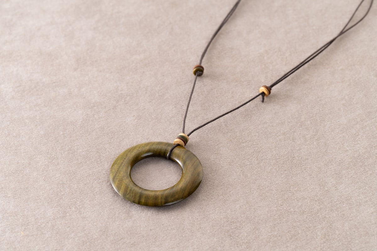☆大きい木 ☆ オーダー アクセサリー 木の環のネックレス ツヤ仕上げ | レアウッドビーズBijoux STORE