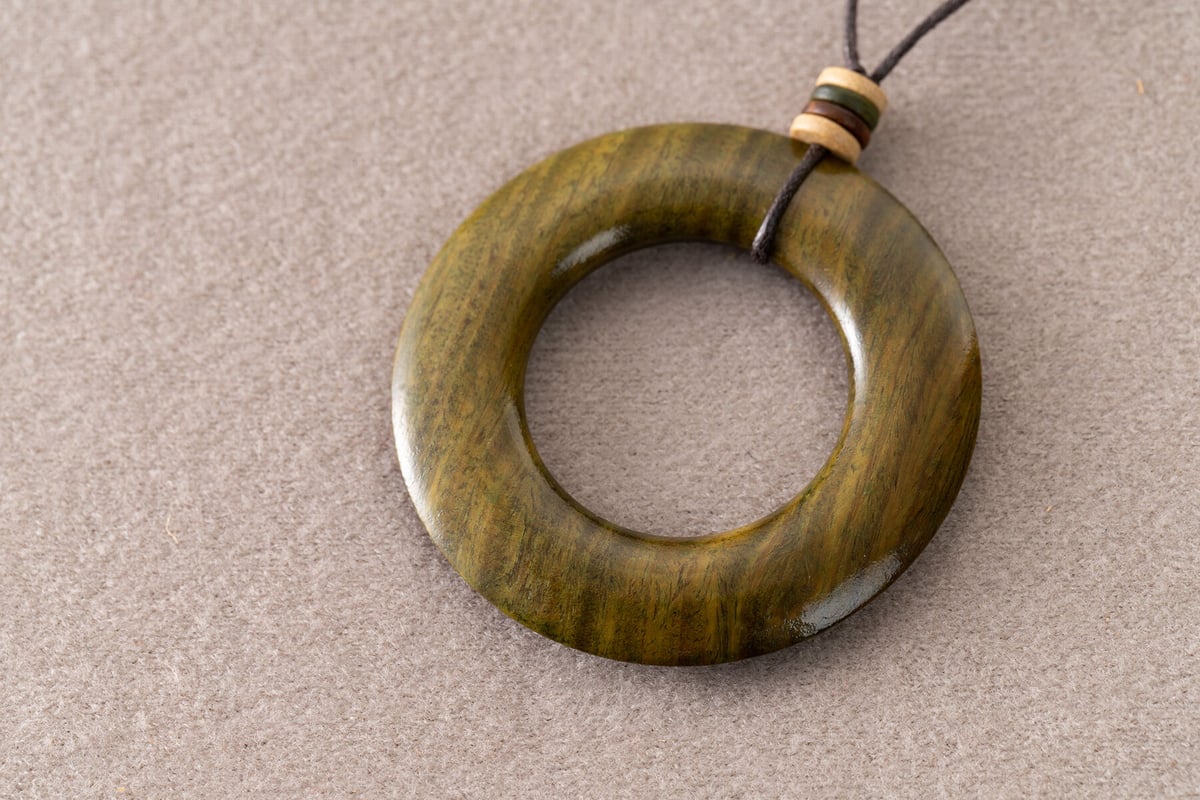木の環のネックレス ツヤ仕上げ | レアウッドビーズBijoux STORE