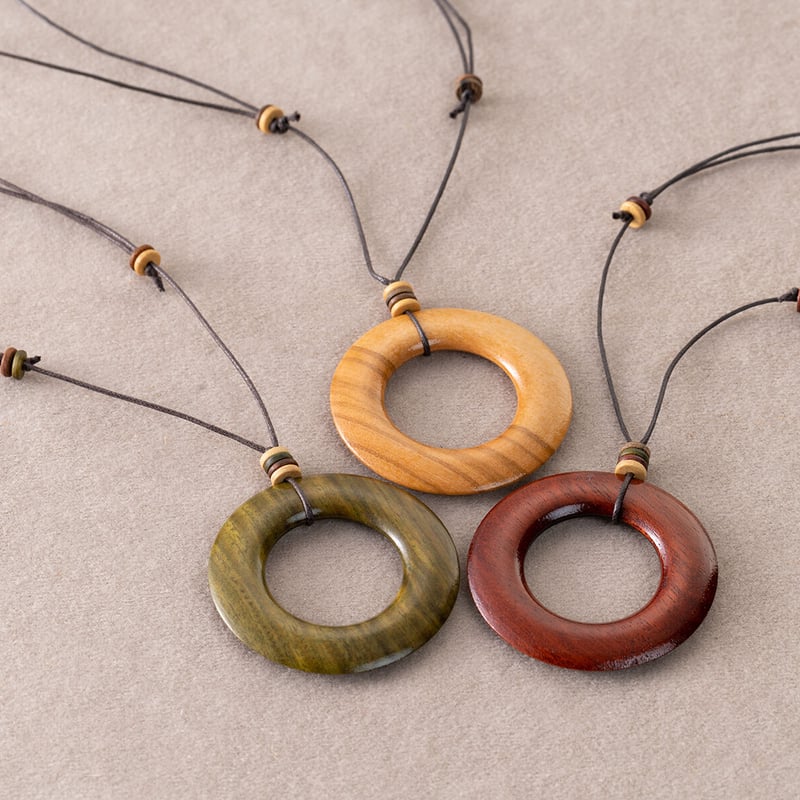木の環のネックレス ツヤ仕上げ | レアウッドビーズBijoux STORE