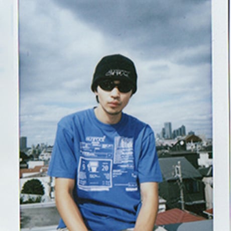 "window sticker graphic" T-shirts (BLUE)