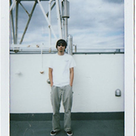 "ROAD TRIP W/KN scene1" T-shirts (WHITE)