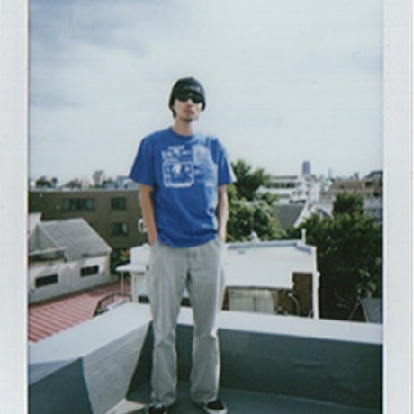 "window sticker graphic" T-shirts (BLUE)