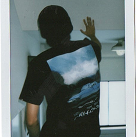 "flying car graphic" T-shirts (BLACK)