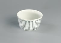 糸つむぎ反らし型小鉢