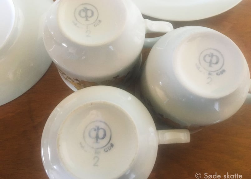 美品♥ドイツHUTSCHNREUTHER カップ&ソーサー、プレート 美品♥ドイツHUTSCHNREUTHER カップ&ソーサー、プレート