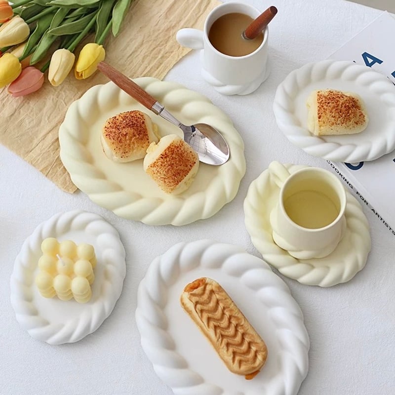 ツイストセラミックプレート | Holiday Room