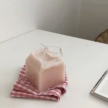 牛乳パック型グラス