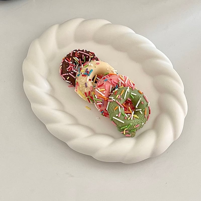 ツイストセラミックプレート | Holiday Room