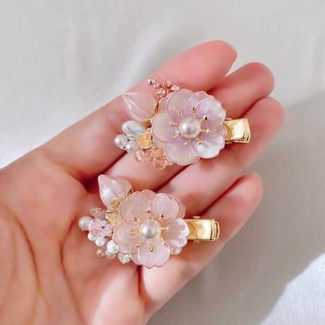 【再販】𝐬𝐚𝐤𝐮𝐫𝐚 𝗺𝗶𝗻𝗶 𝗵𝗮𝗶𝗿 𝗰𝗹𝗶𝗽 🌸ヘアクリップ