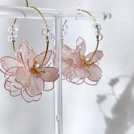 【再再販】𝐮𝐫𝐚𝐫𝐚🌸 ピアス/イヤリング