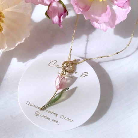 𝗟𝗮 𝗧𝗨𝗟𝗜𝗣 🌷..necklace